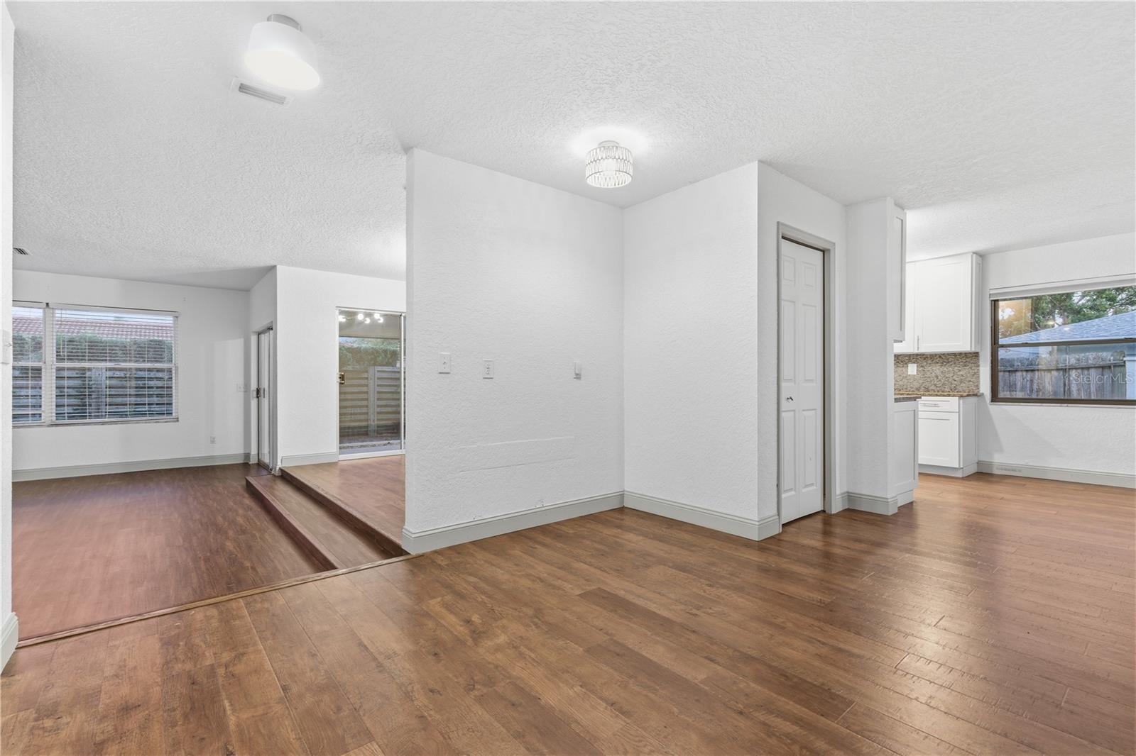 Image 7 of 36 For 1001 Willowbranch Avenue