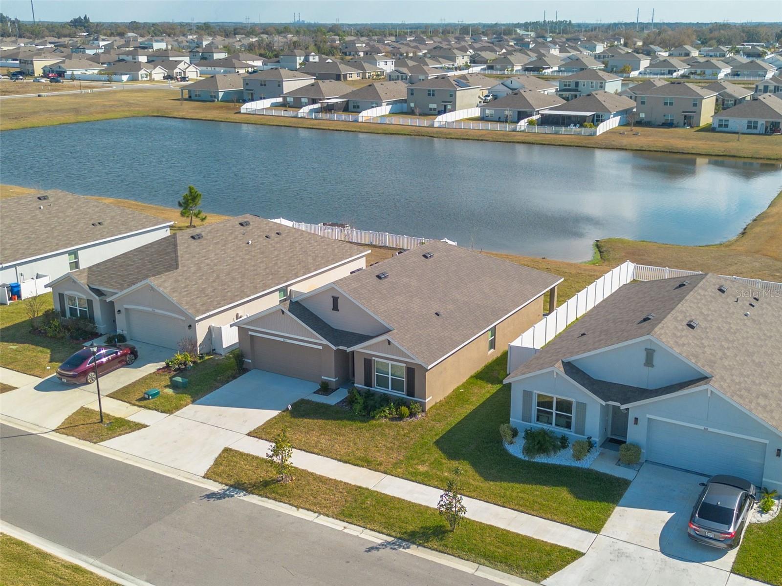 Image 12 of 38 For 803 Ace Outlaw Avenue