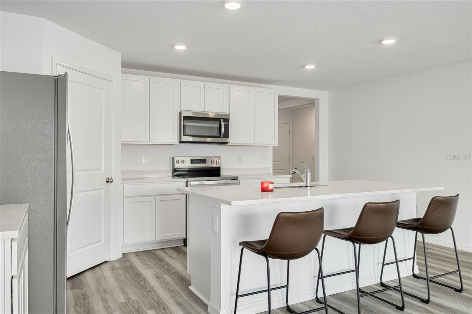 Image 16 of 38 For 803 Ace Outlaw Avenue