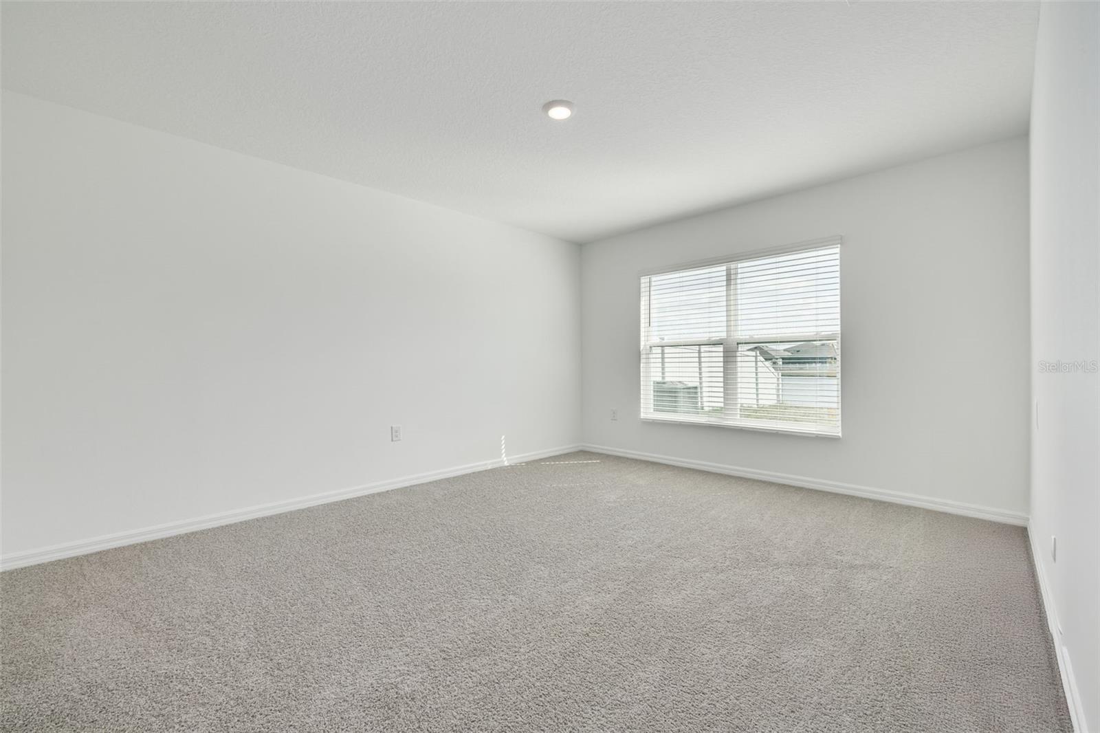 Image 19 of 38 For 803 Ace Outlaw Avenue