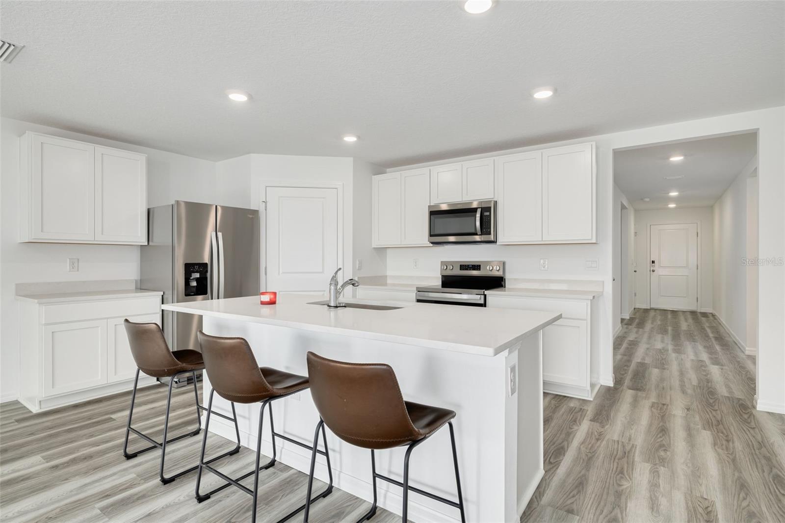 Image 2 of 38 For 803 Ace Outlaw Avenue