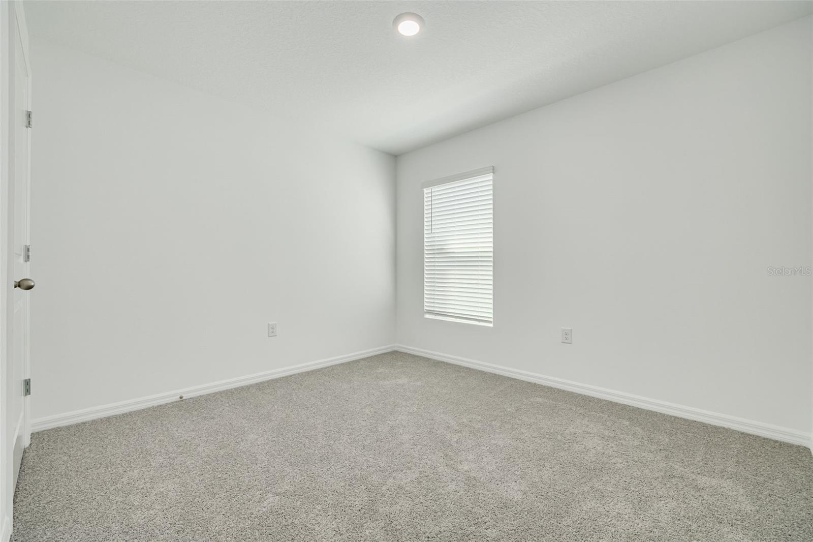 Image 26 of 38 For 803 Ace Outlaw Avenue