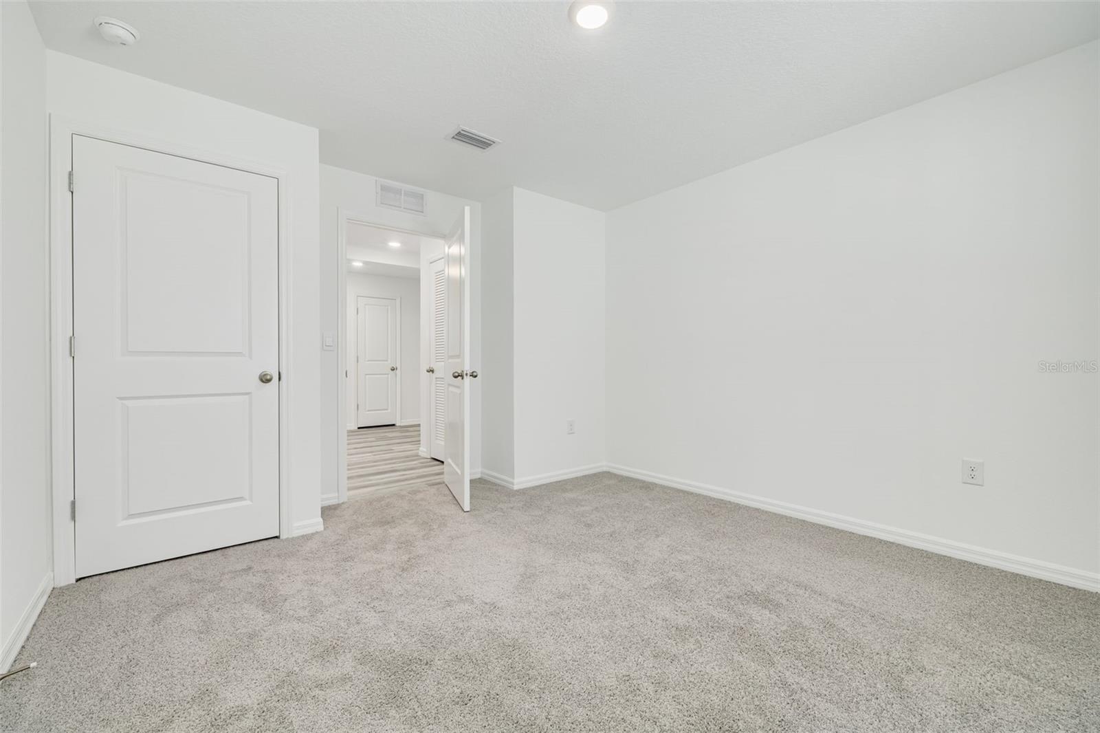 Image 31 of 38 For 803 Ace Outlaw Avenue