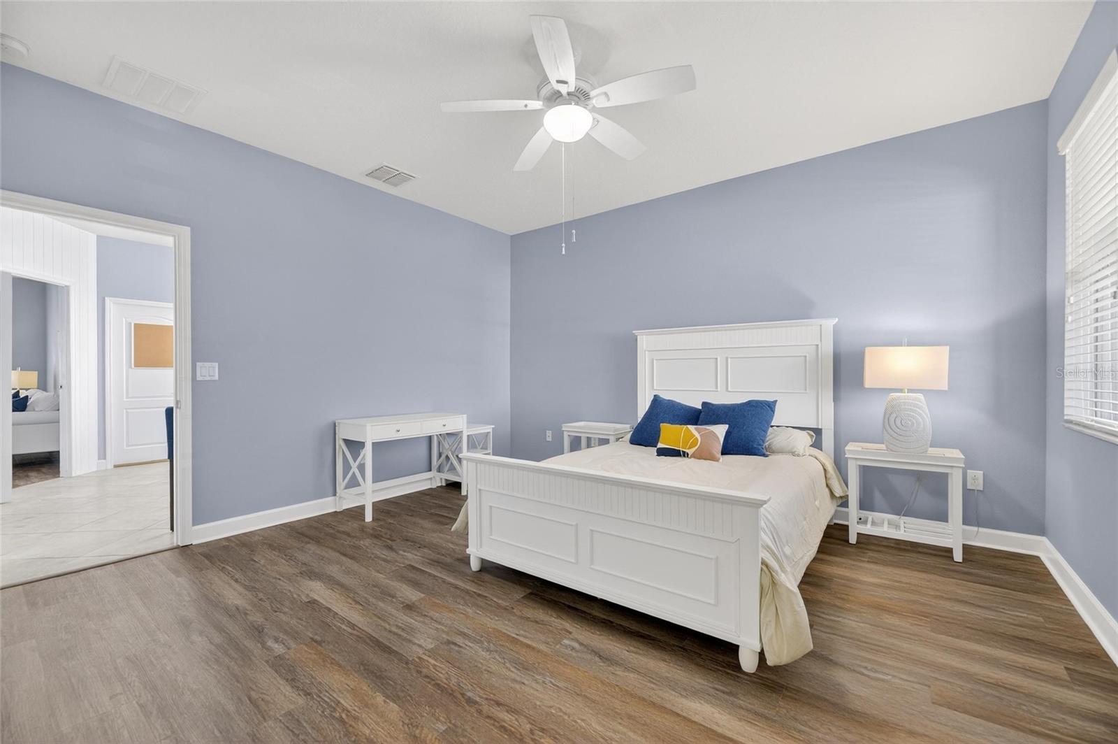 Image 37 of 100 For 12104 Echo Basin Cove