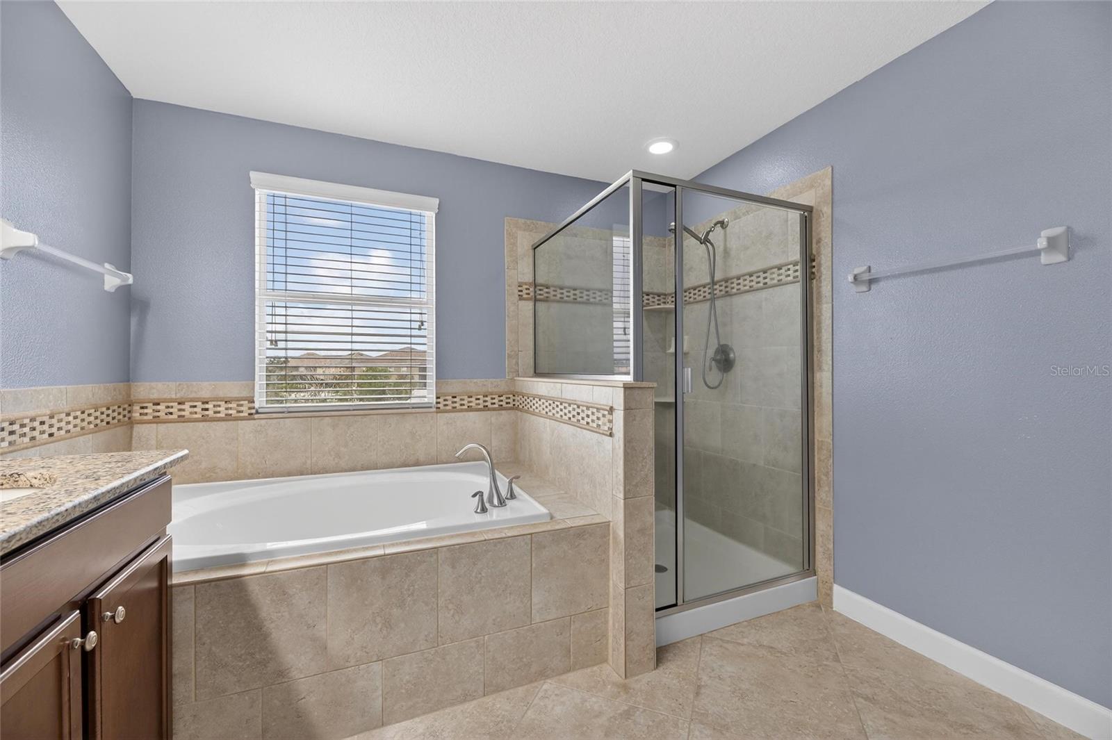 Image 49 of 100 For 12104 Echo Basin Cove