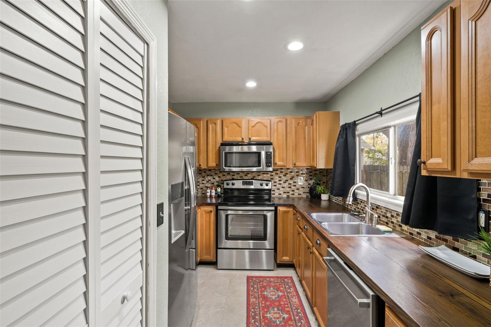 Image 10 of 25 For 816 Idlewild Avenue