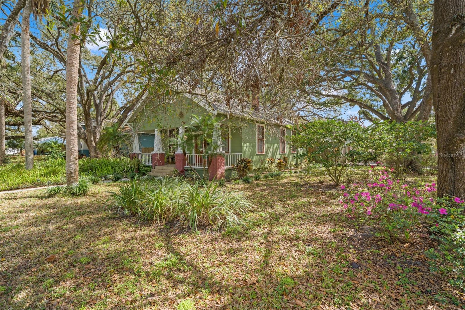 Image 24 of 25 For 816 Idlewild Avenue