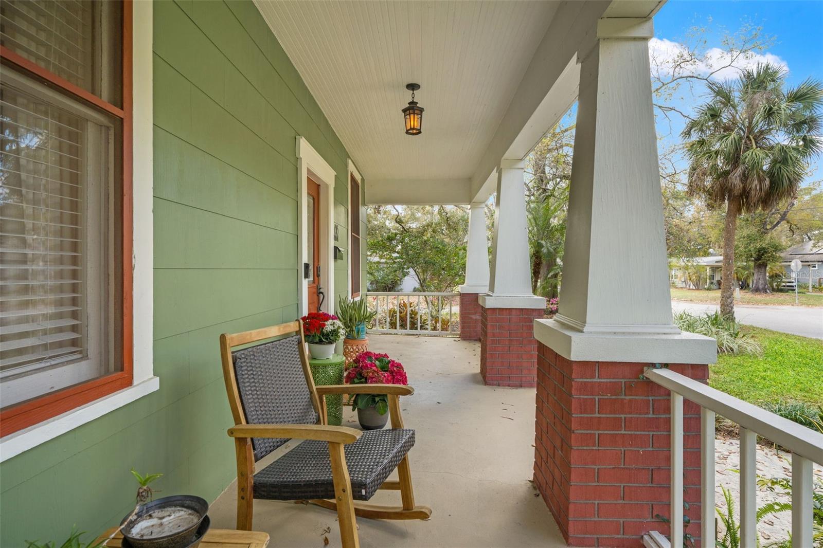 Image 3 of 25 For 816 Idlewild Avenue