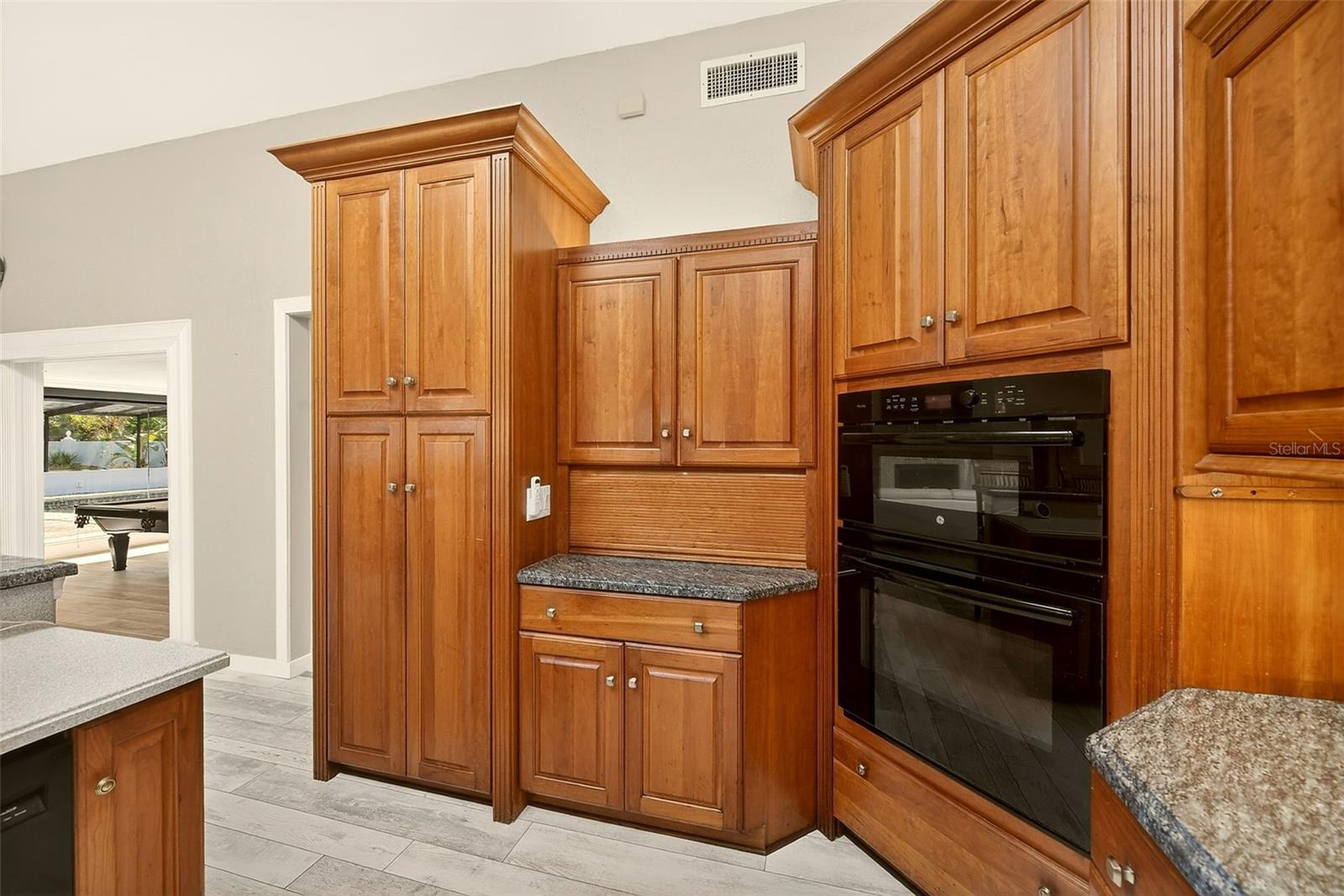 Image 17 of 86 For 1725 Long Bow Lane