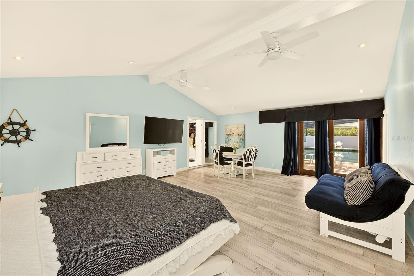 Image 28 of 86 For 1725 Long Bow Lane