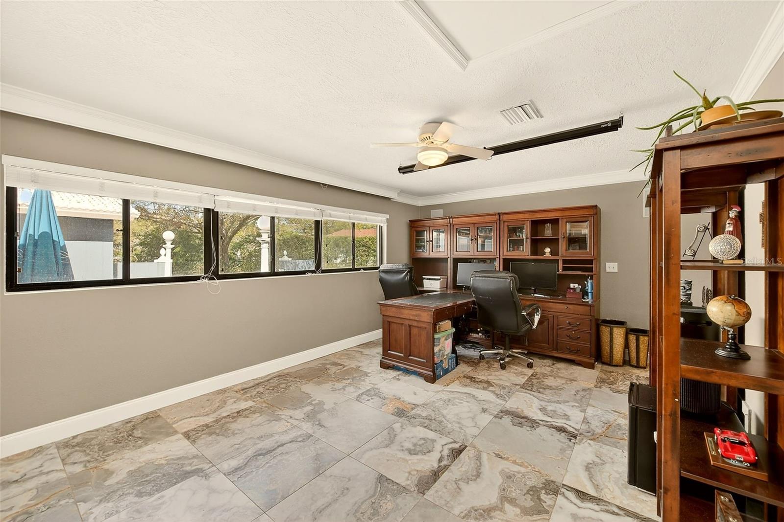 Image 34 of 86 For 1725 Long Bow Lane