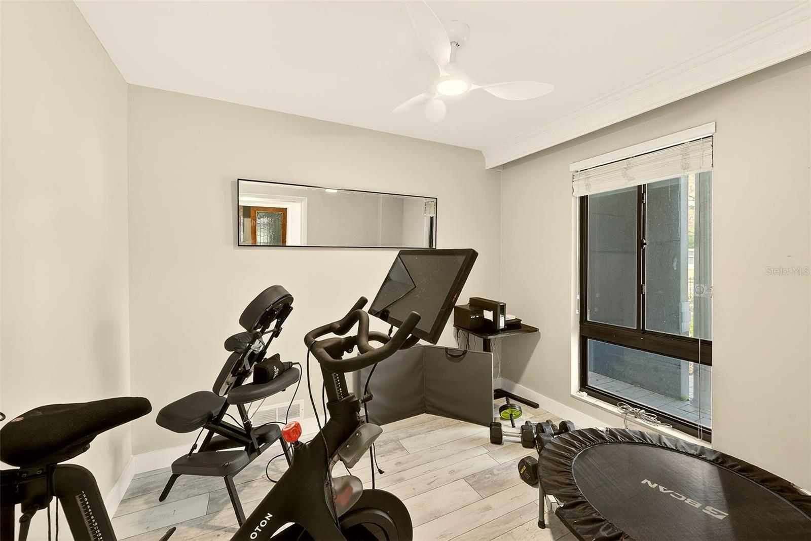 Image 36 of 86 For 1725 Long Bow Lane