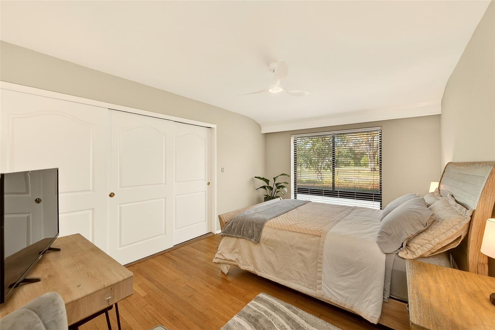 Image 37 of 86 For 1725 Long Bow Lane