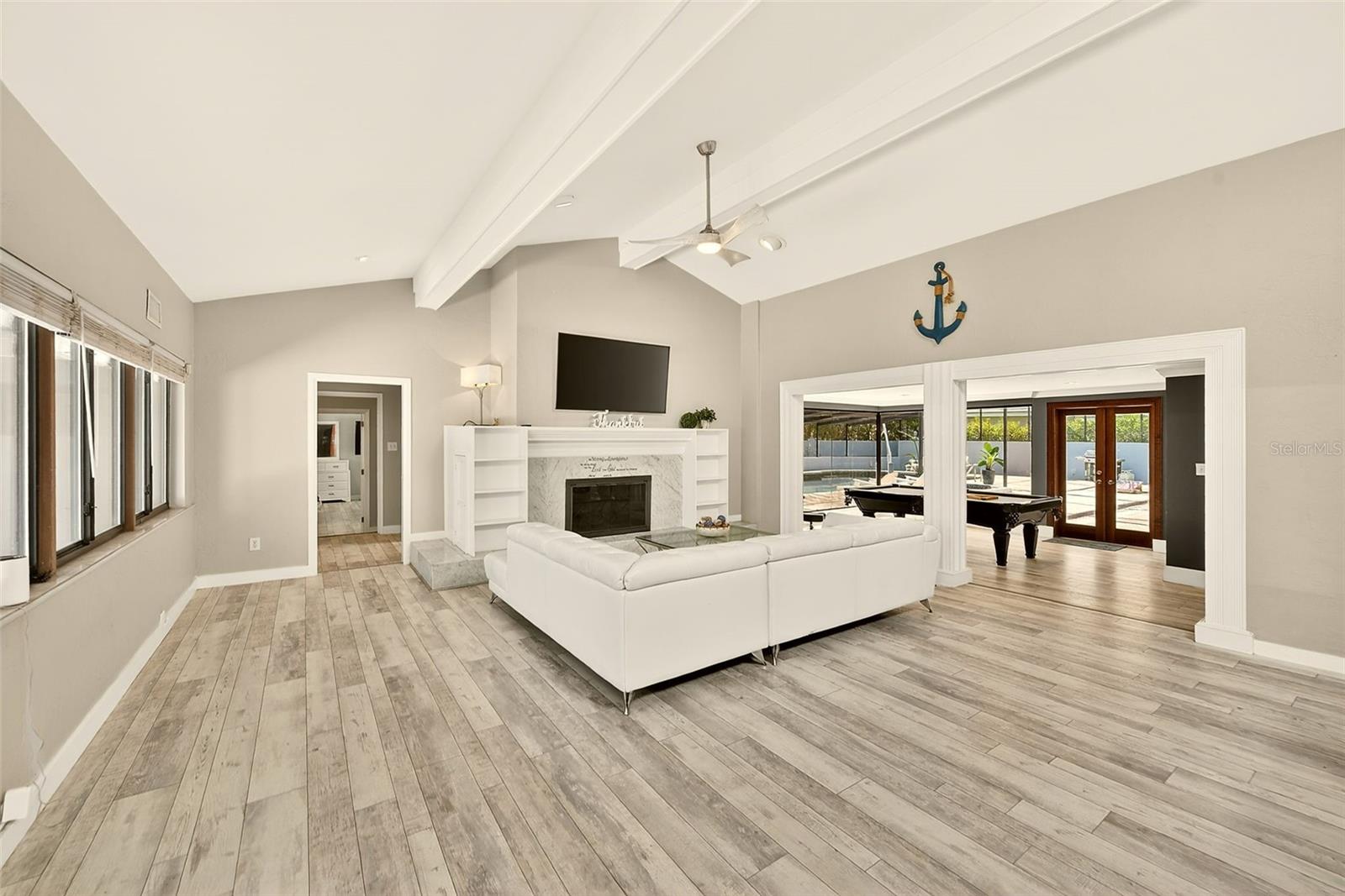 Image 5 of 86 For 1725 Long Bow Lane