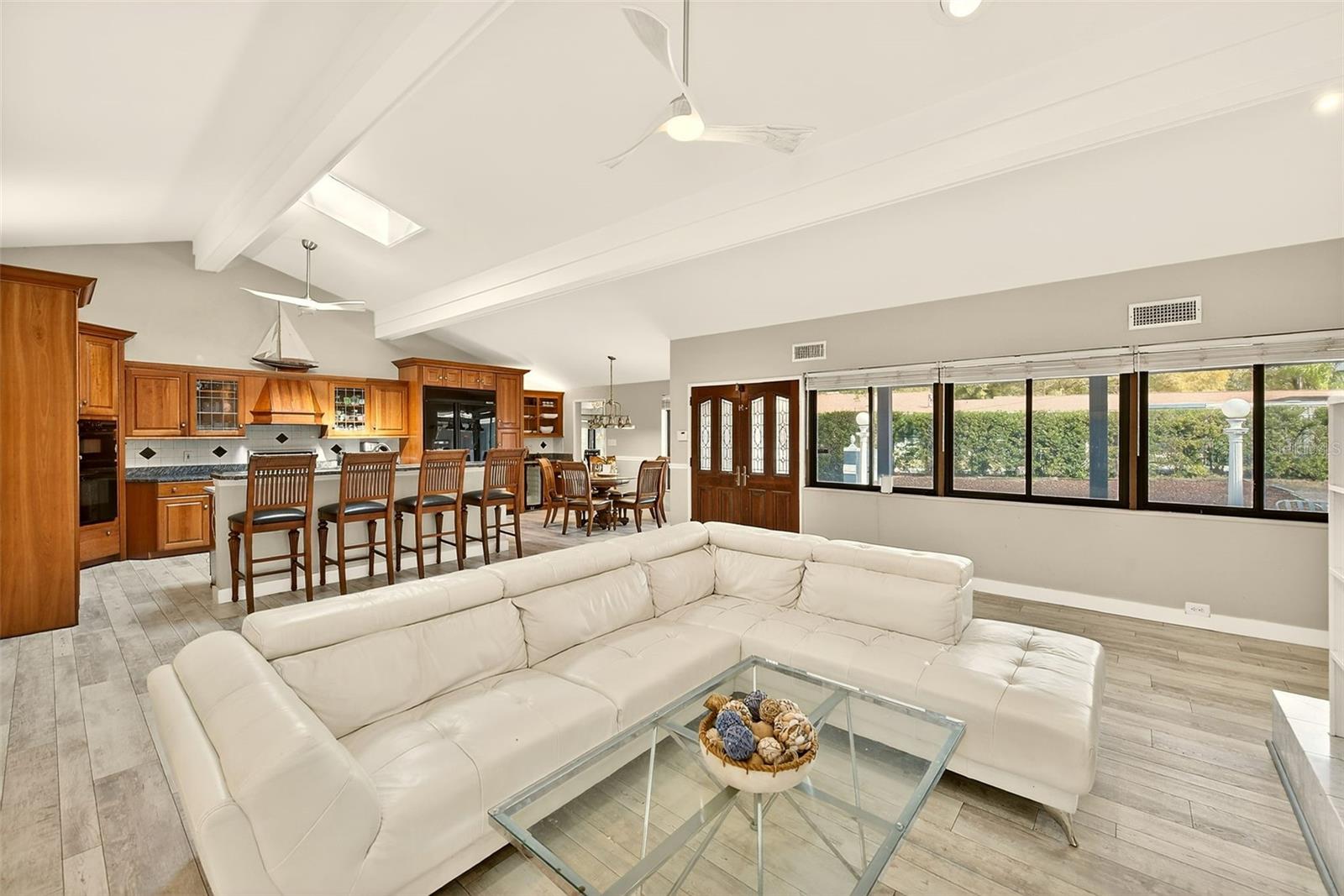 Image 7 of 86 For 1725 Long Bow Lane