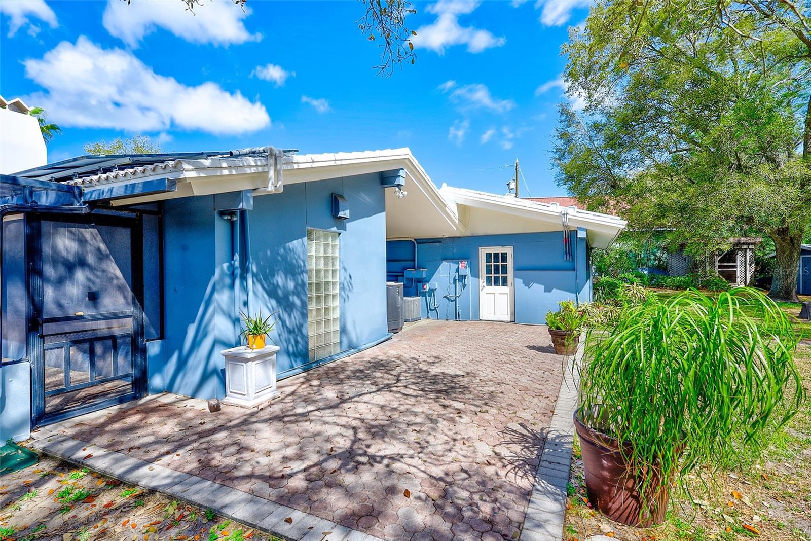 Image 74 of 86 For 1725 Long Bow Lane