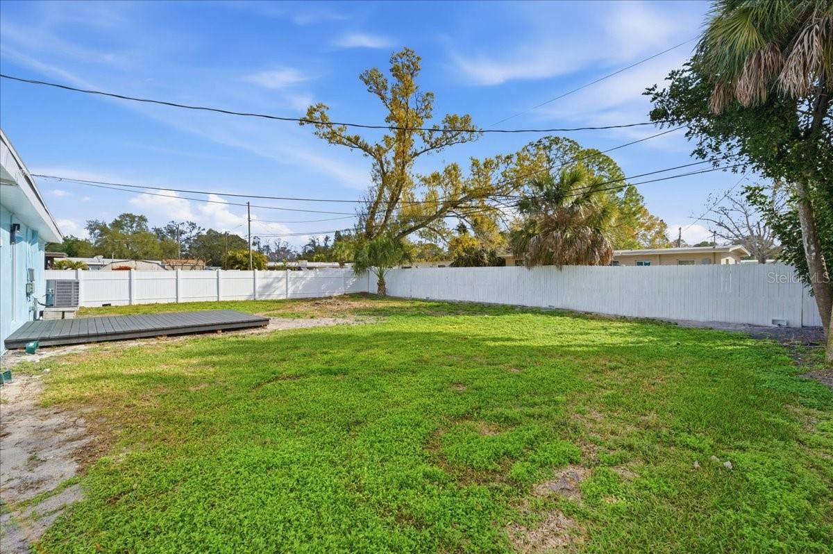 Image 50 of 53 For 4398 Neptune Drive Se