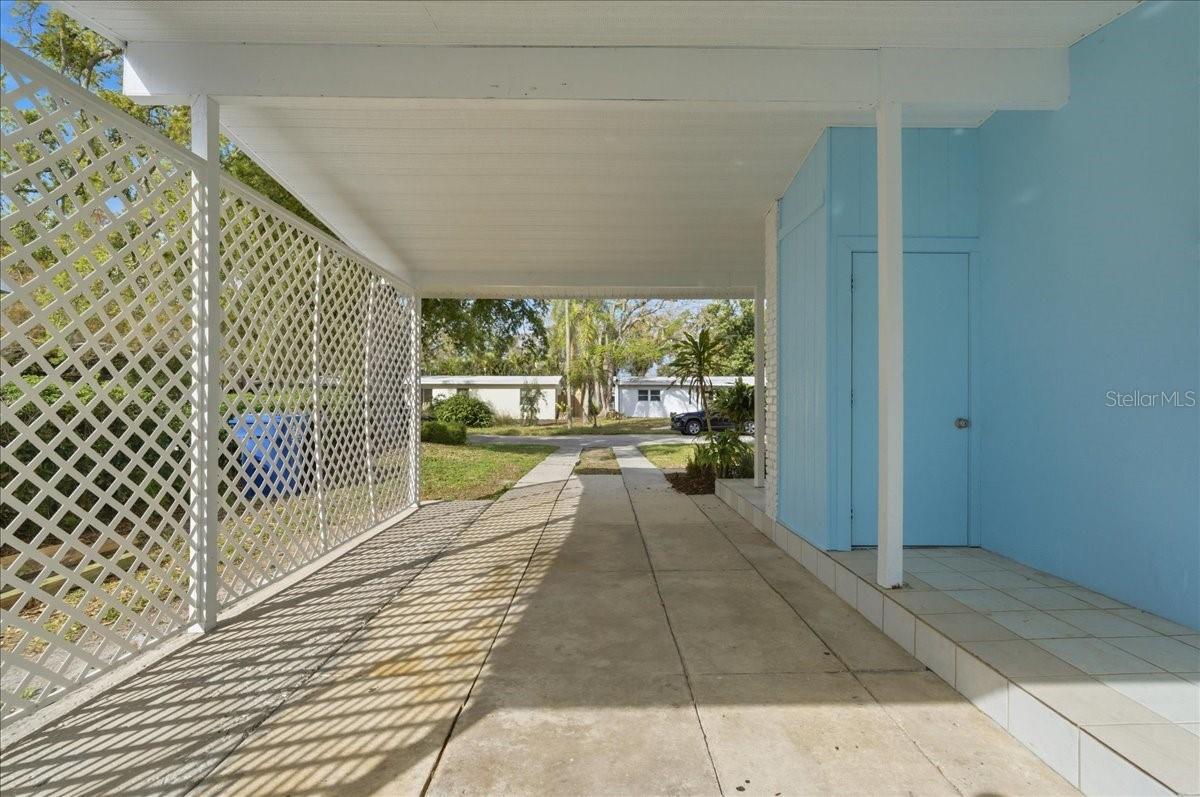 Image 8 of 53 For 4398 Neptune Drive Se