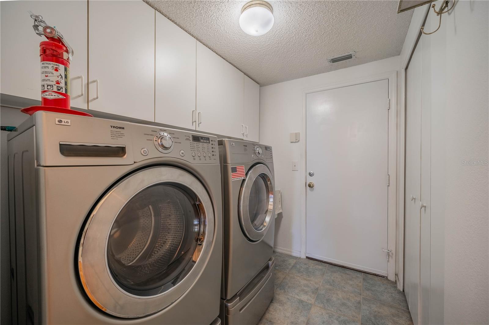 Image 19 of 24 For 301 Caloosa Palms Court