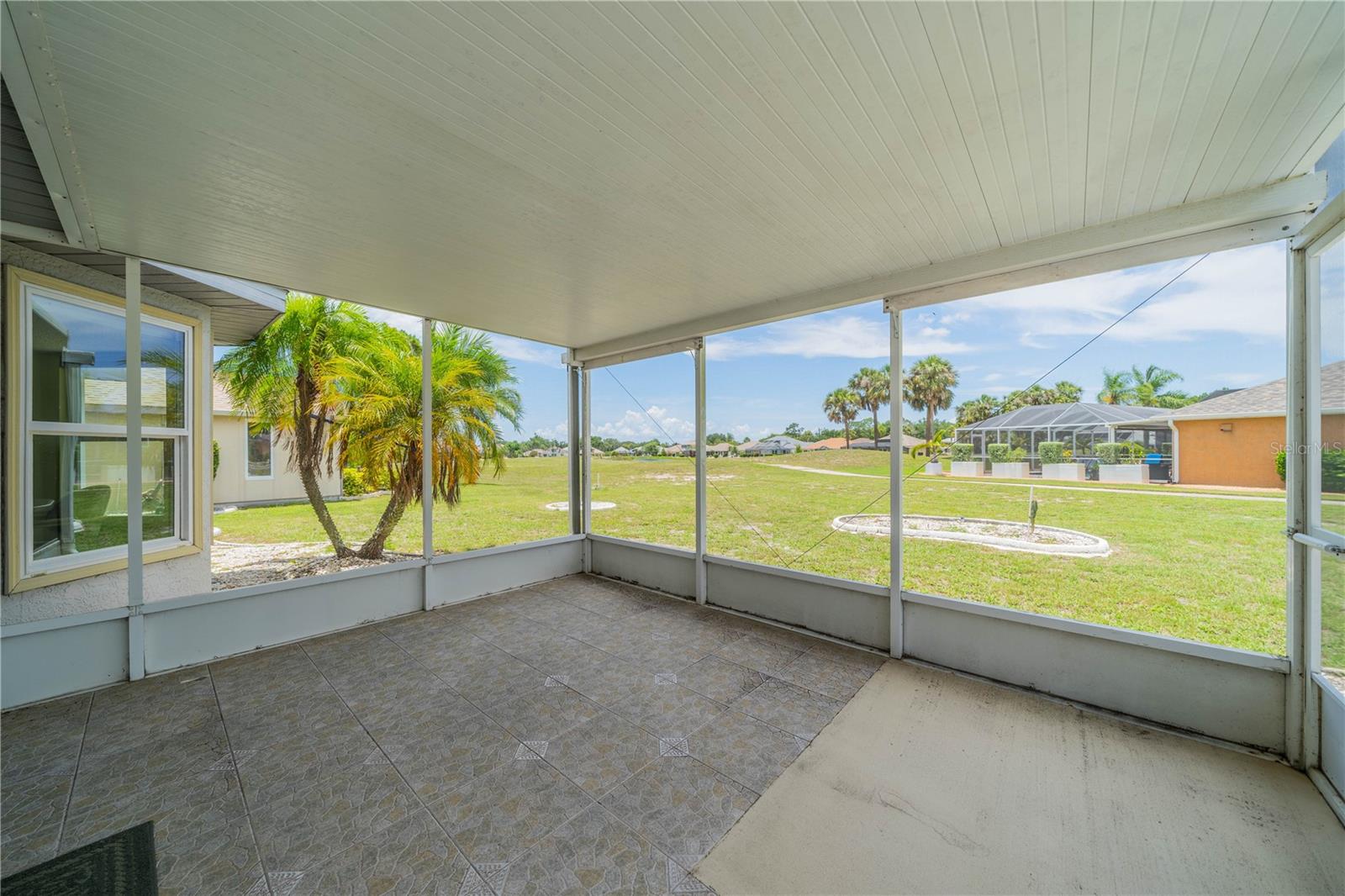 Image 20 of 24 For 301 Caloosa Palms Court