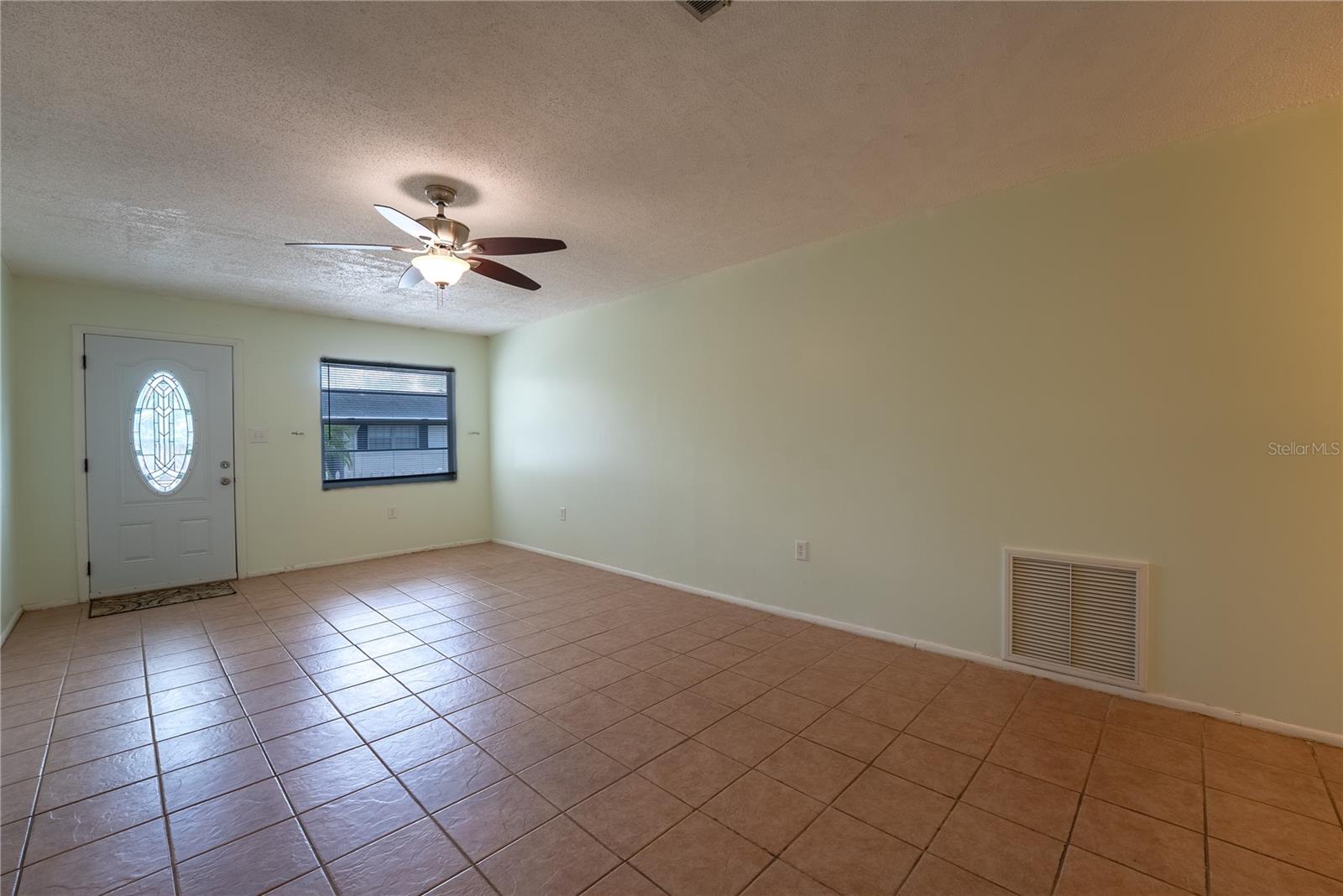 Image 13 of 43 For 4991 Springwood Court 282