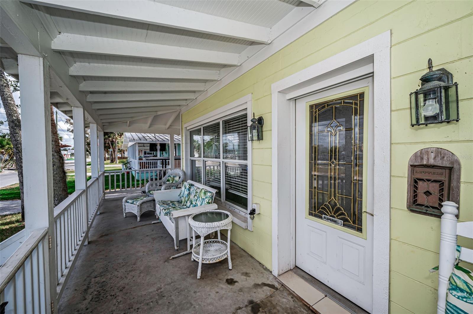 Listing photo id 22 for 5038 Sunset Boulevard