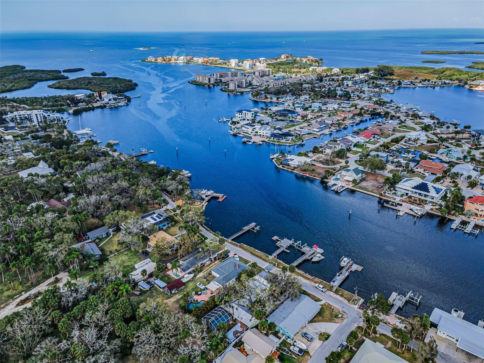 Listing photo id 5 for 5038 Sunset Boulevard