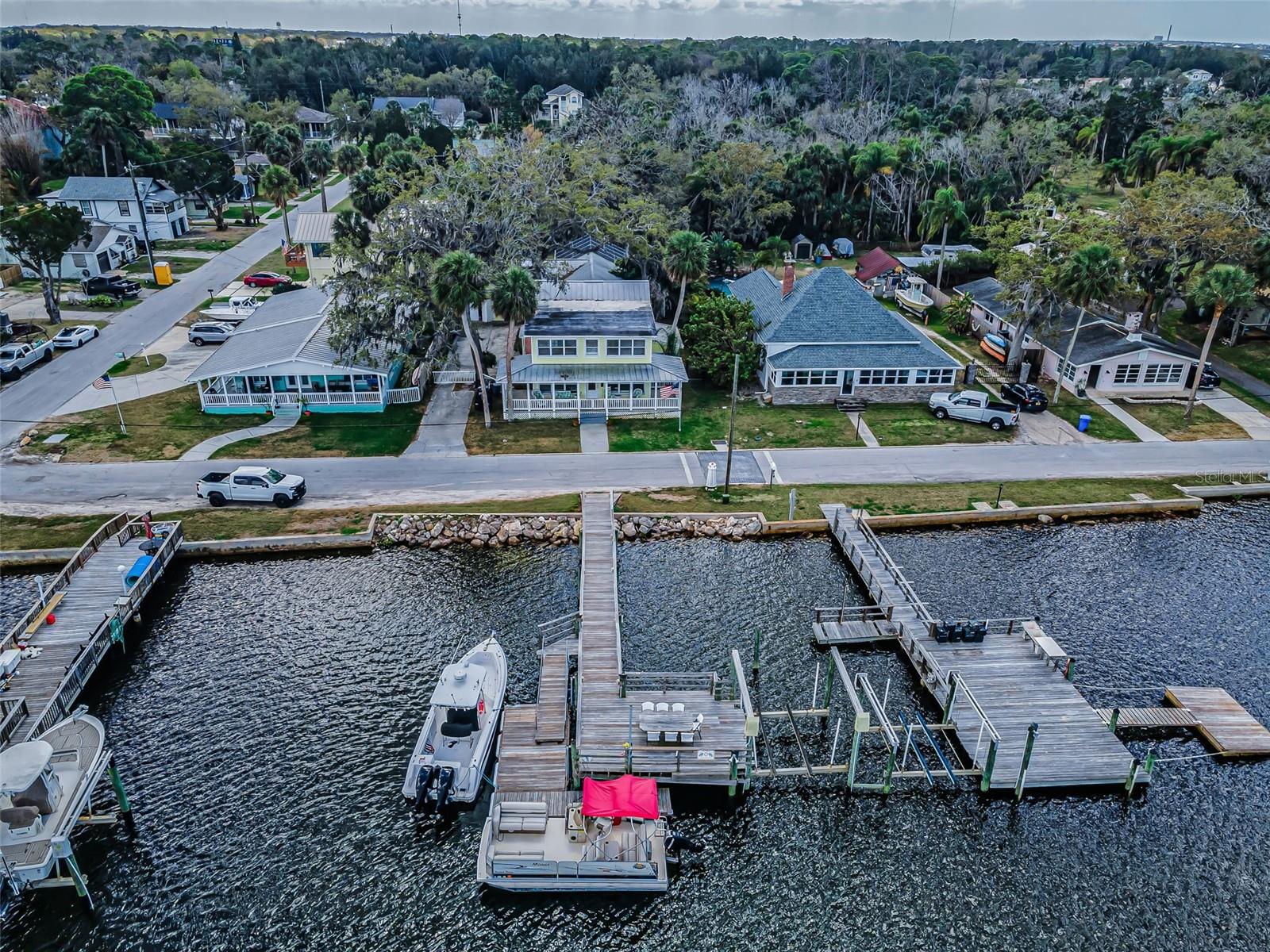 Listing photo id 89 for 5038 Sunset Boulevard