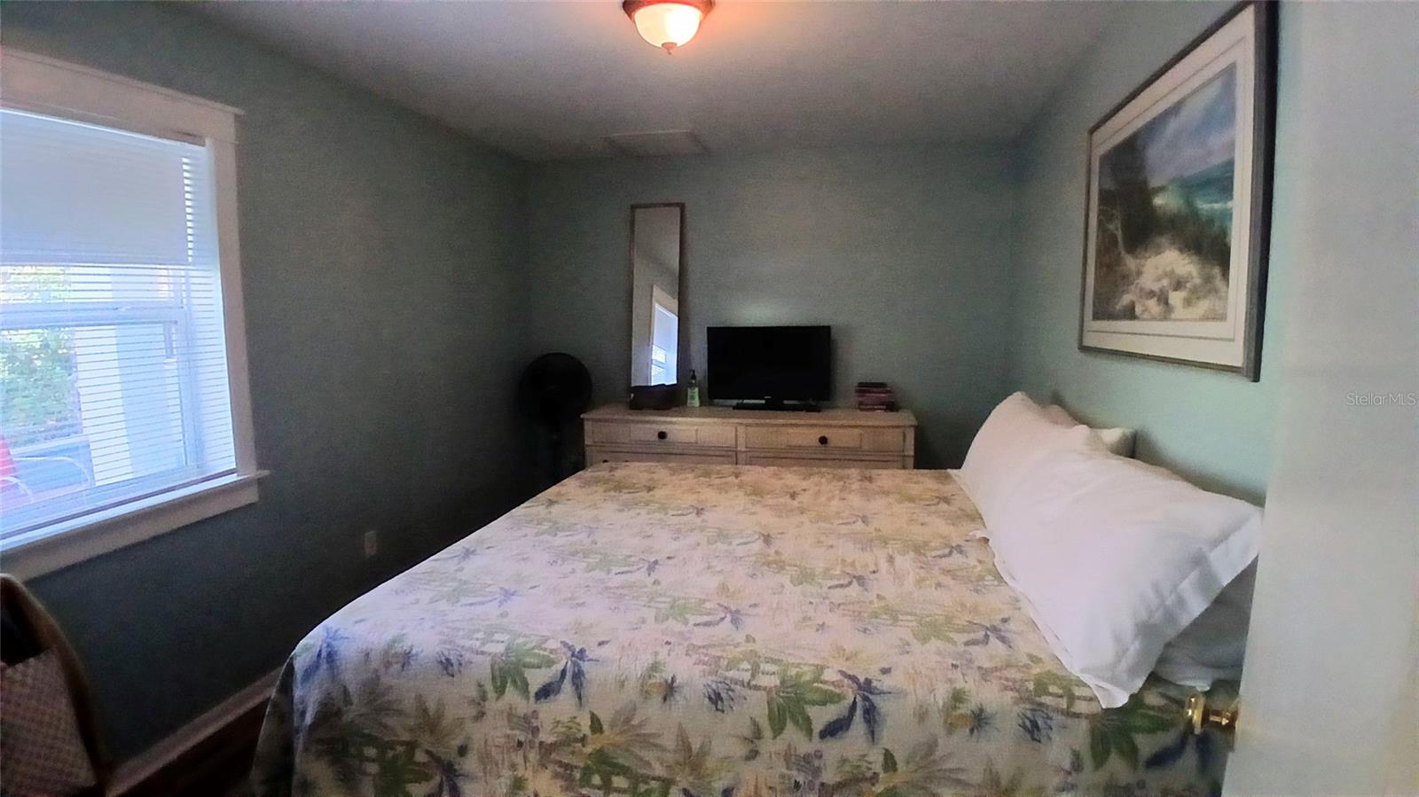 Image 11 of 26 For 542 Division Street