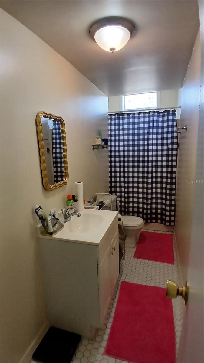 Image 26 of 26 For 542 Division Street