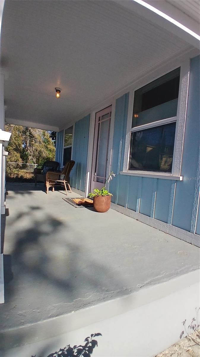 Image 3 of 26 For 542 Division Street