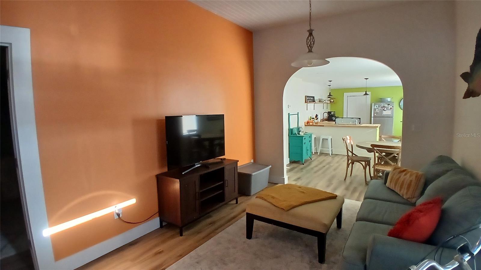 Image 6 of 26 For 542 Division Street