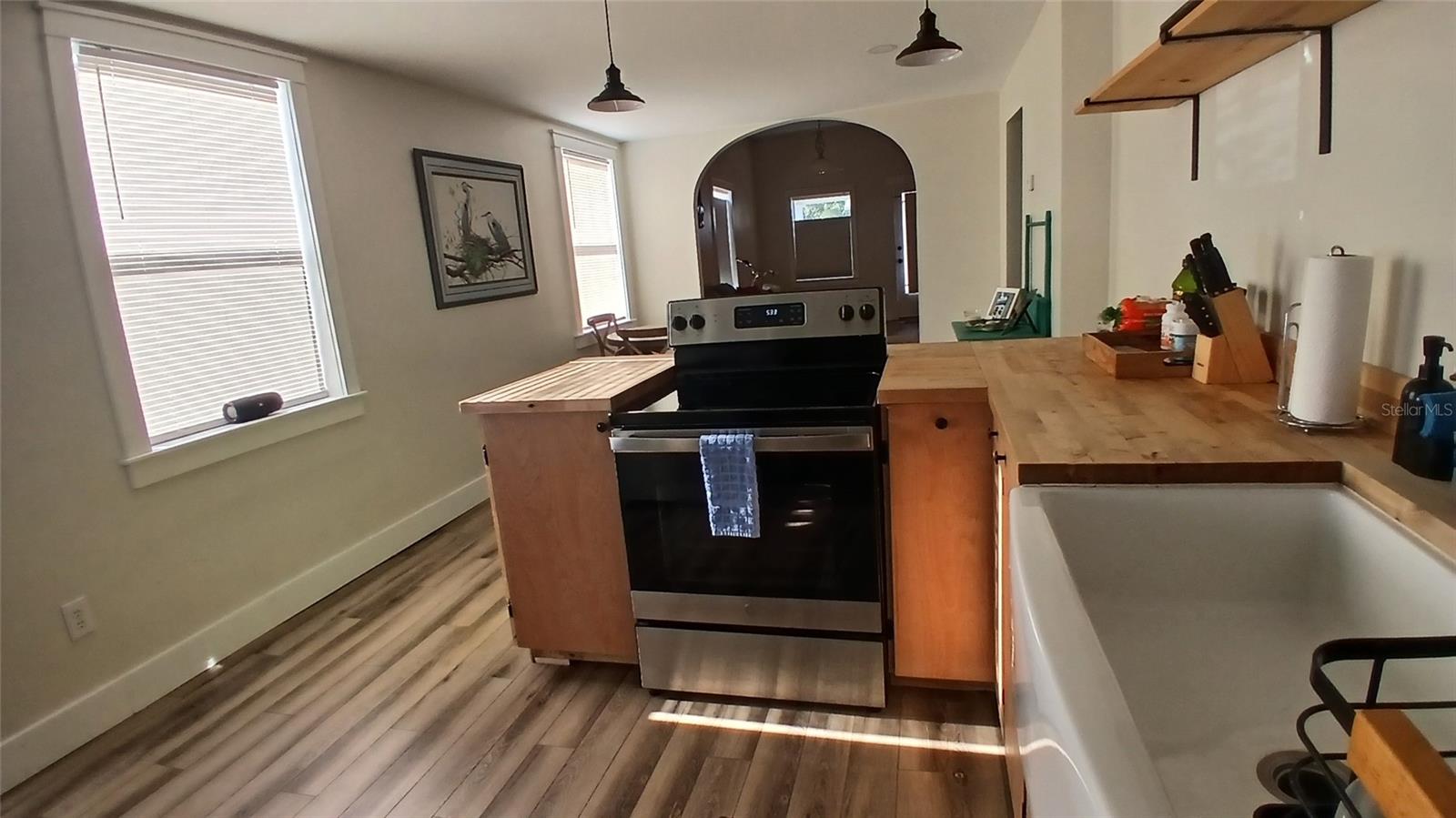 Image 8 of 26 For 542 Division Street