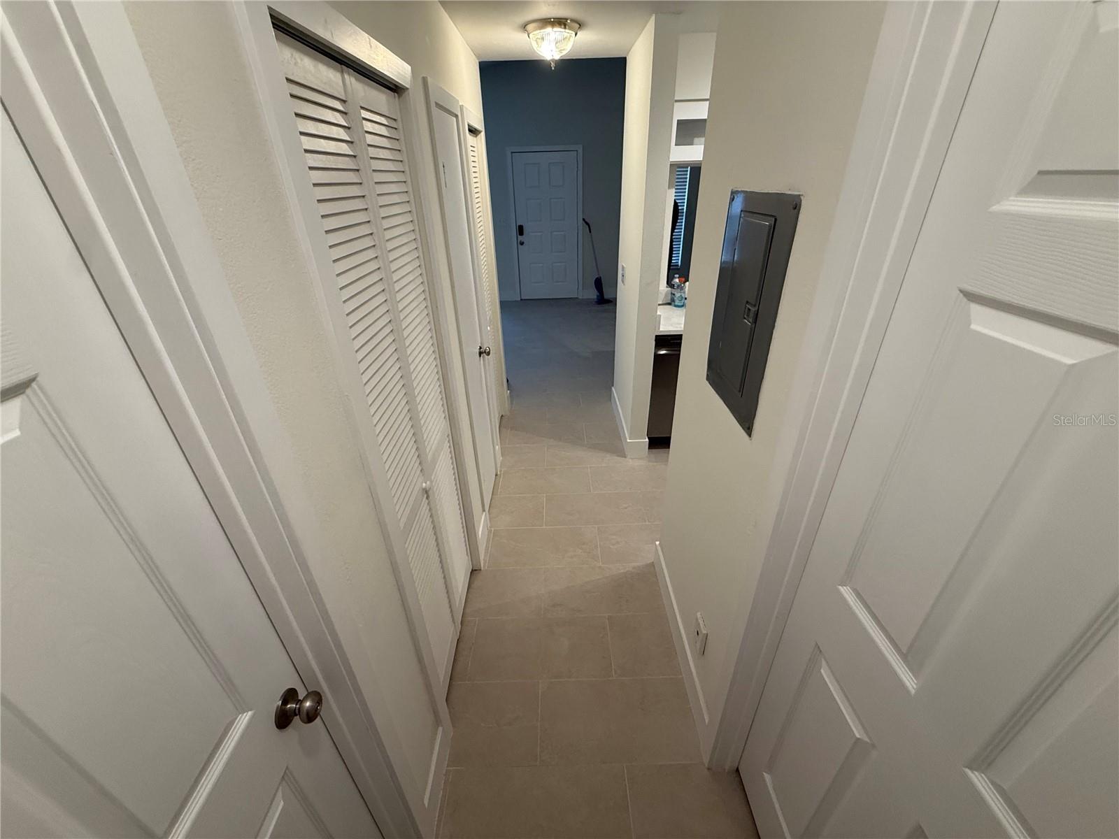 Image 8 of 35 For 3455 Countryside Boulevard 96