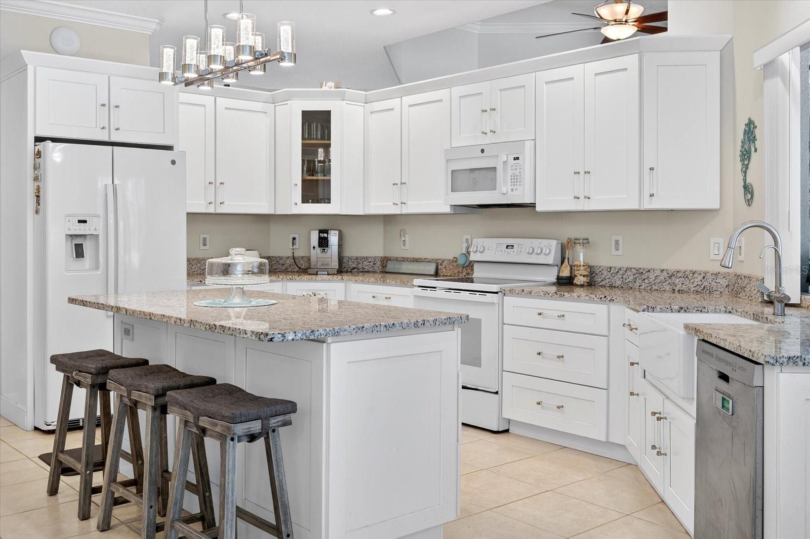 Listing photo id 10 for 4506 29th Avenue Circle E