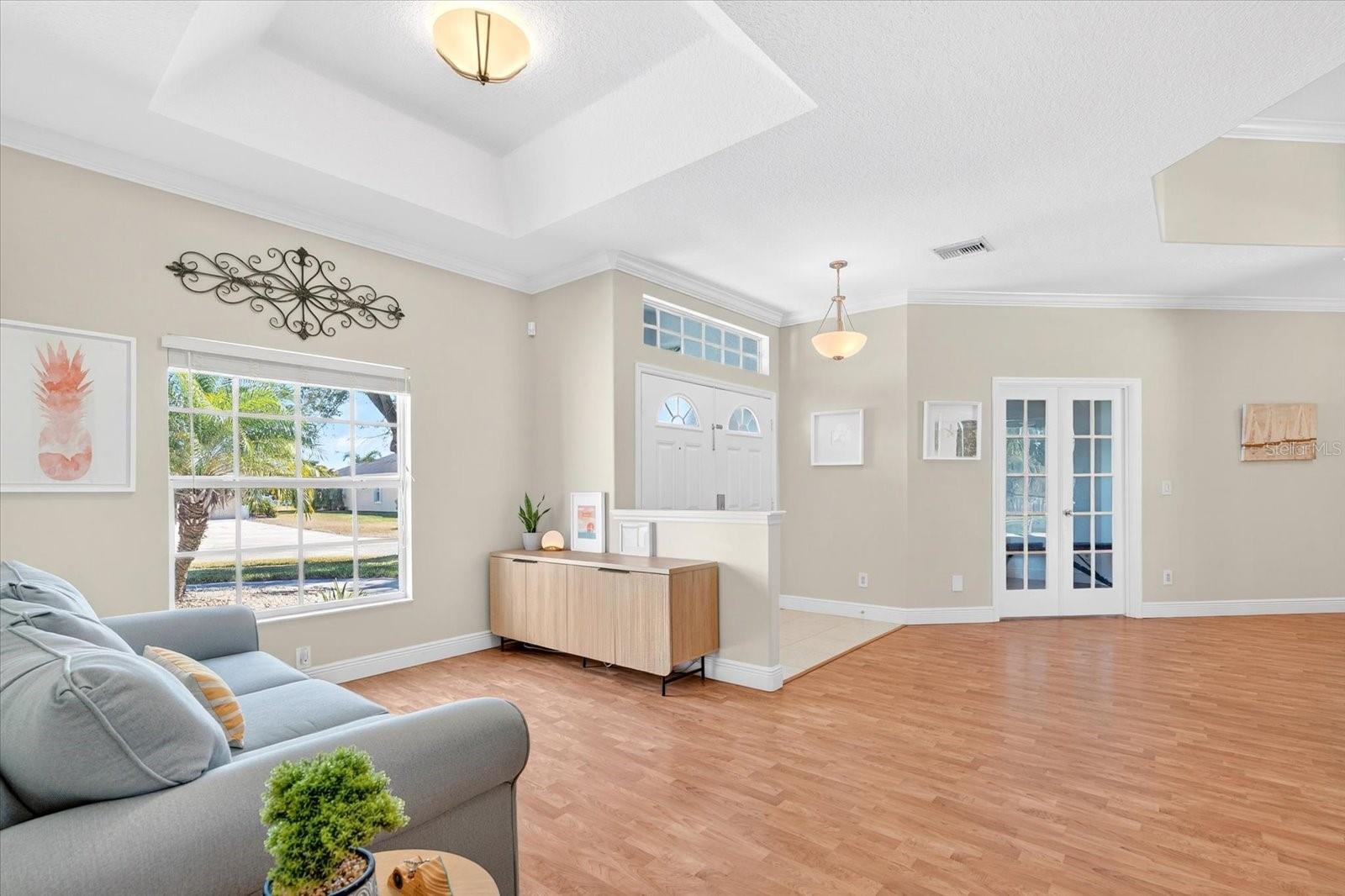 Listing photo id 4 for 4506 29th Avenue Circle E