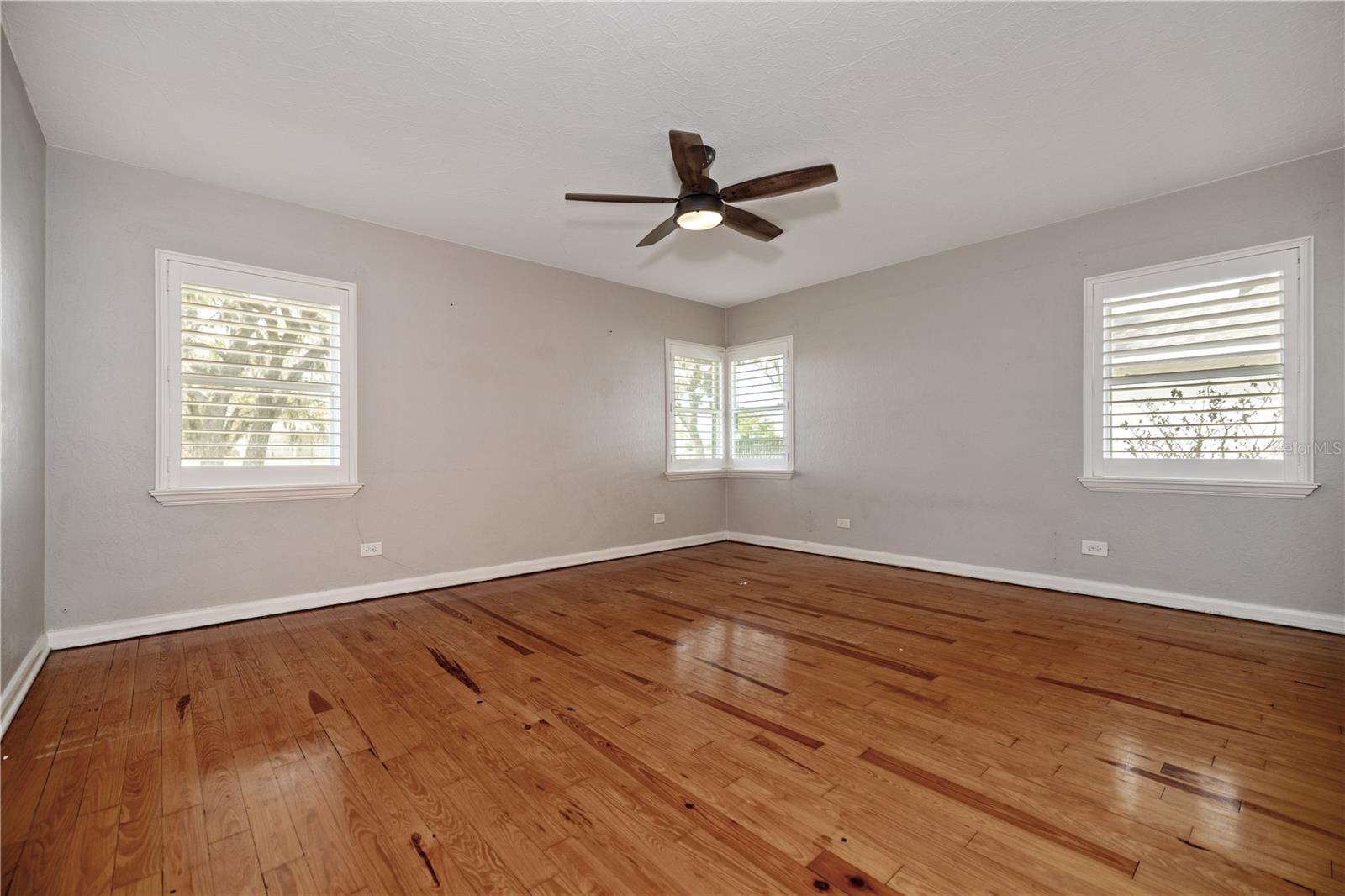 Image 23 of 67 For 4019 Moores Lake Road