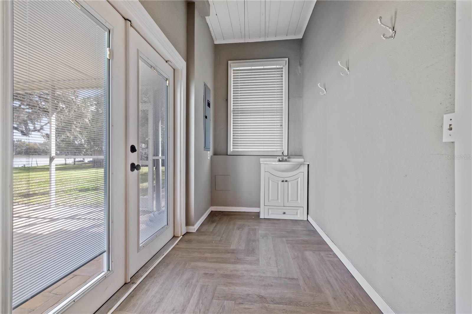 Image 27 of 67 For 4019 Moores Lake Road