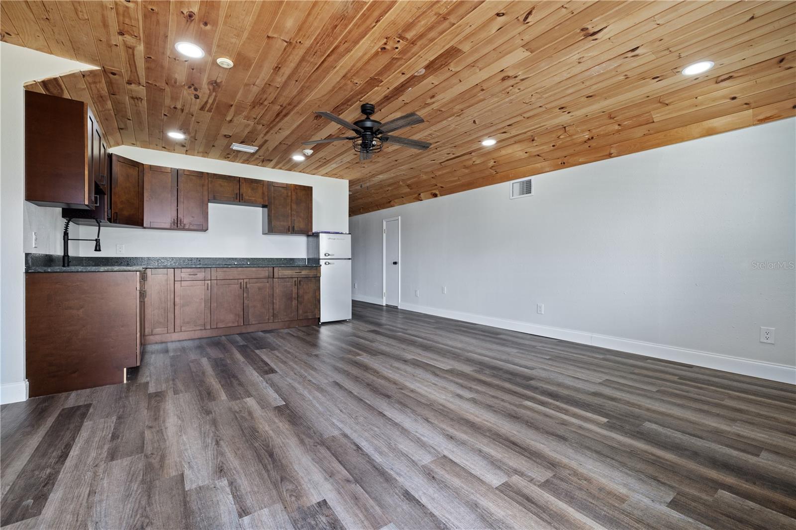 Image 41 of 67 For 4019 Moores Lake Road