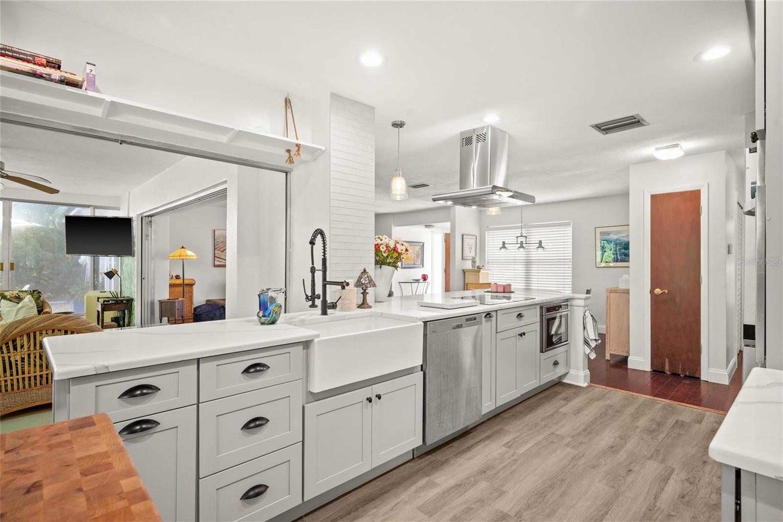 Image 8 of 37 For 14197 Hetrick Circle N