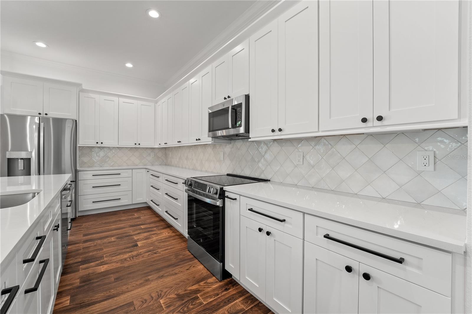 Image 17 of 48 For 115 Hiawatha Street 1-2