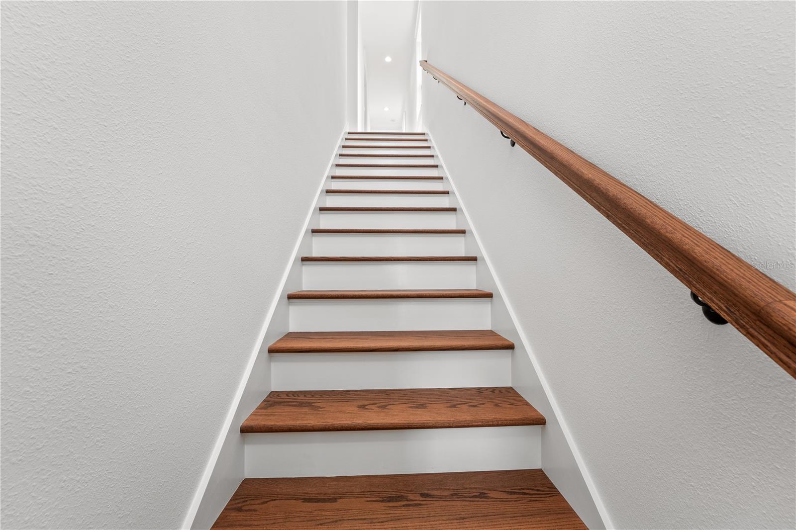 Image 25 of 48 For 115 Hiawatha Street 1-2