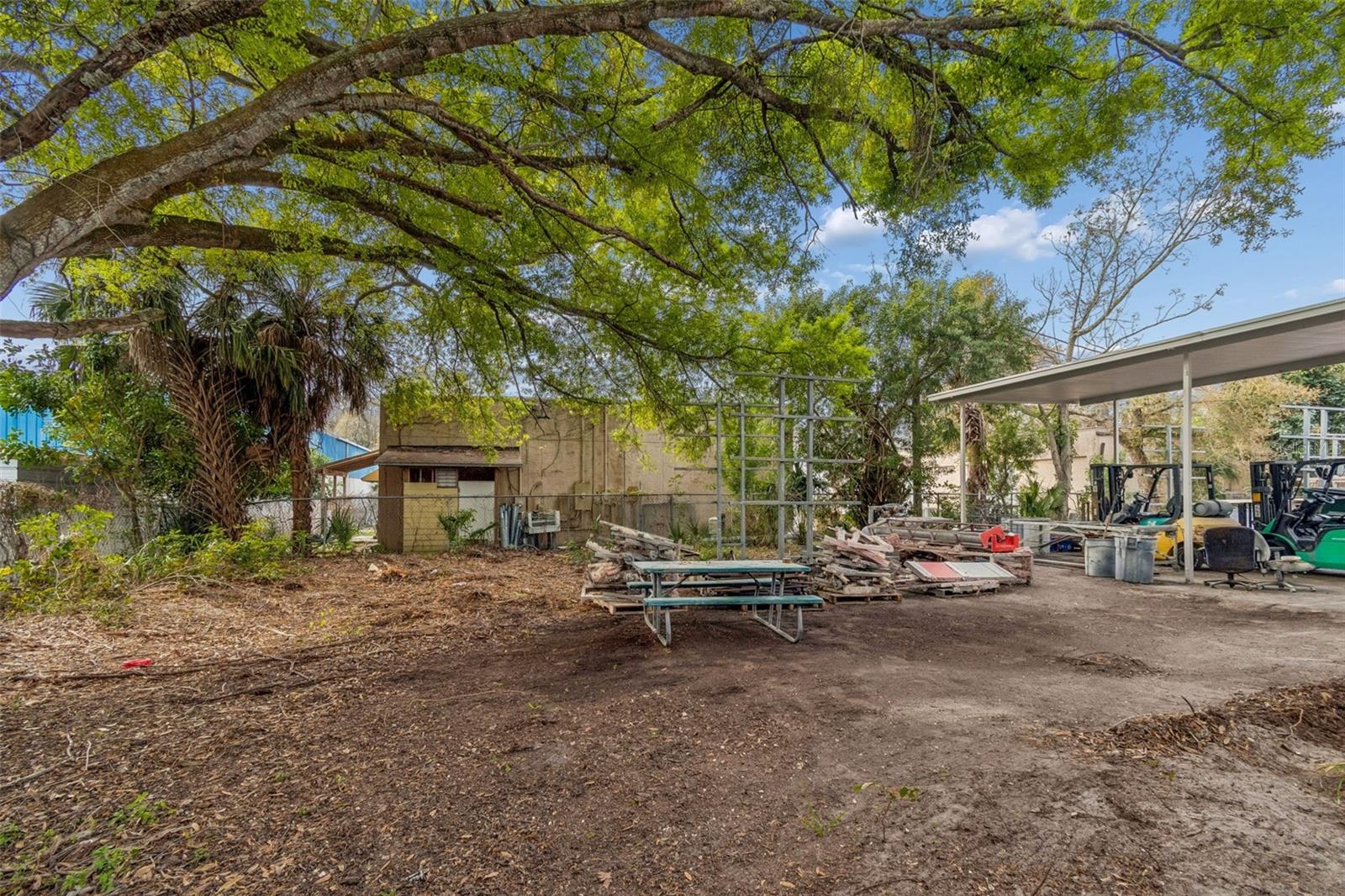 Image 19 of 30 For 1060 Harbor Lake Drive