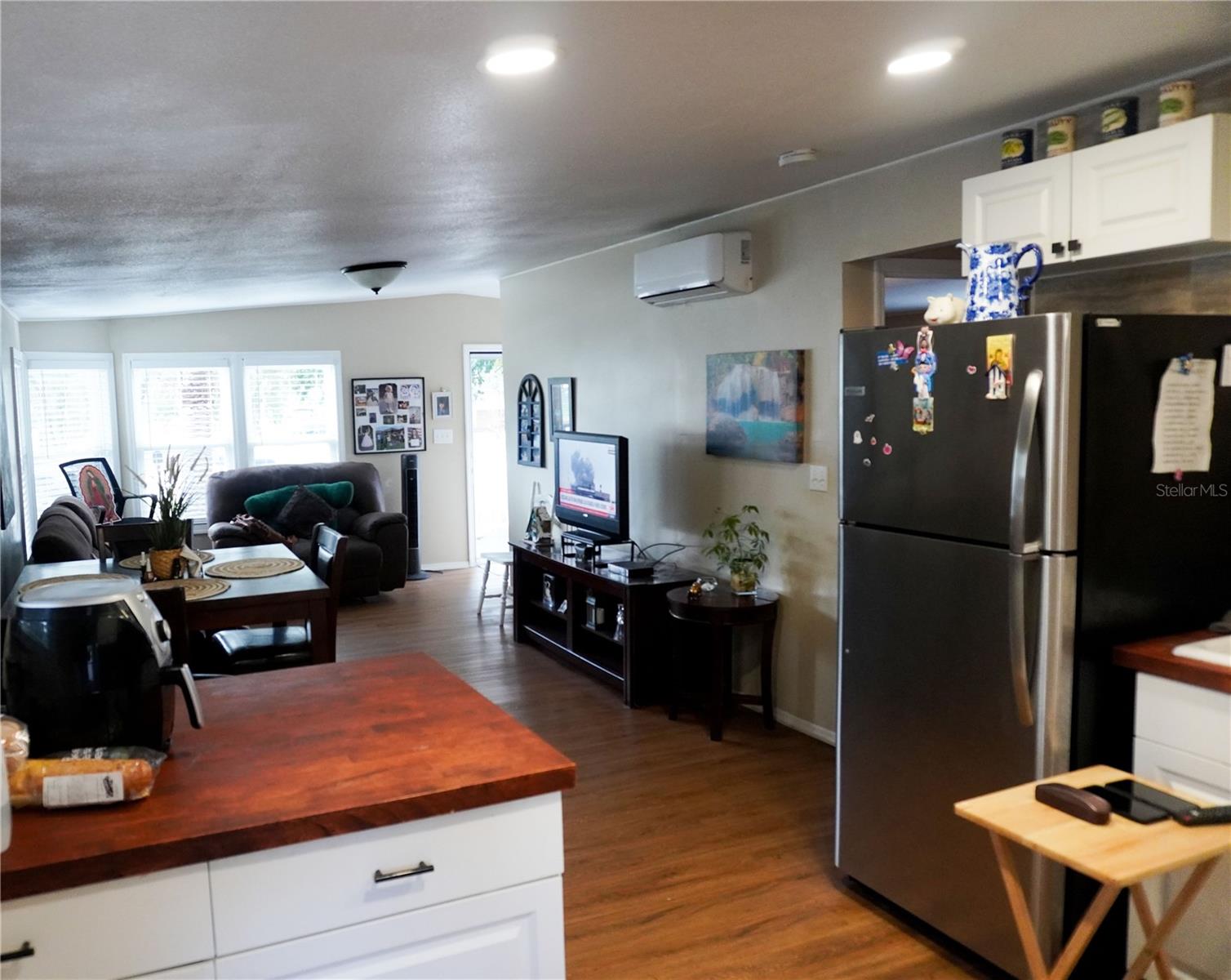 Image 4 of 10 For 237 Monroe Avenue