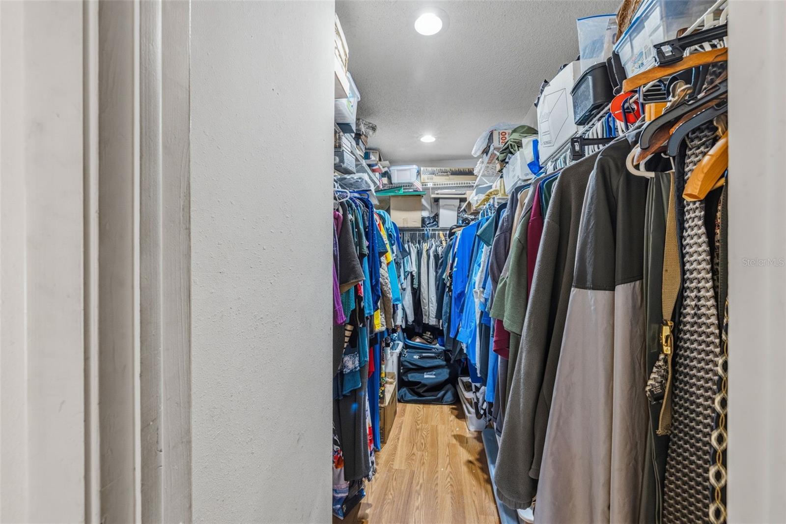 Image 20 of 45 For 3330 Foxridge Circle