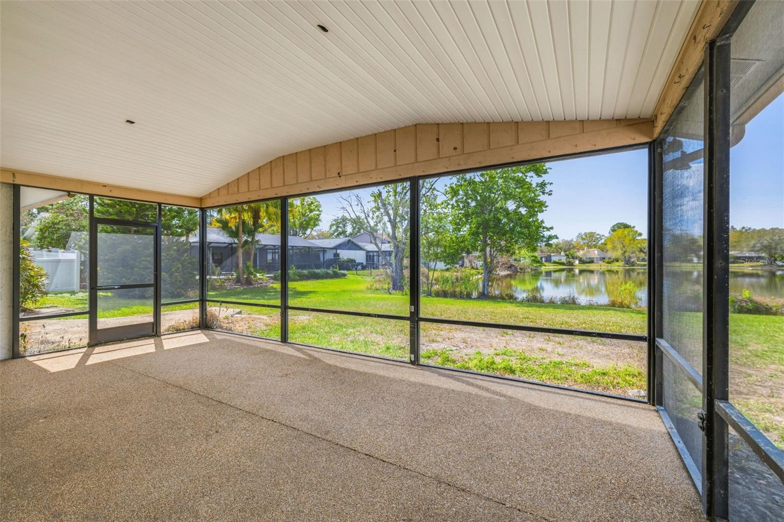 Image 29 of 45 For 3330 Foxridge Circle