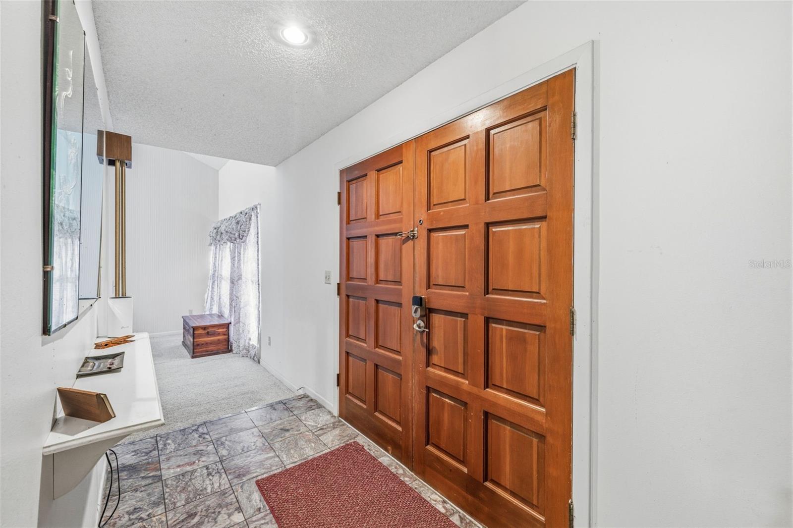 Image 4 of 45 For 3330 Foxridge Circle