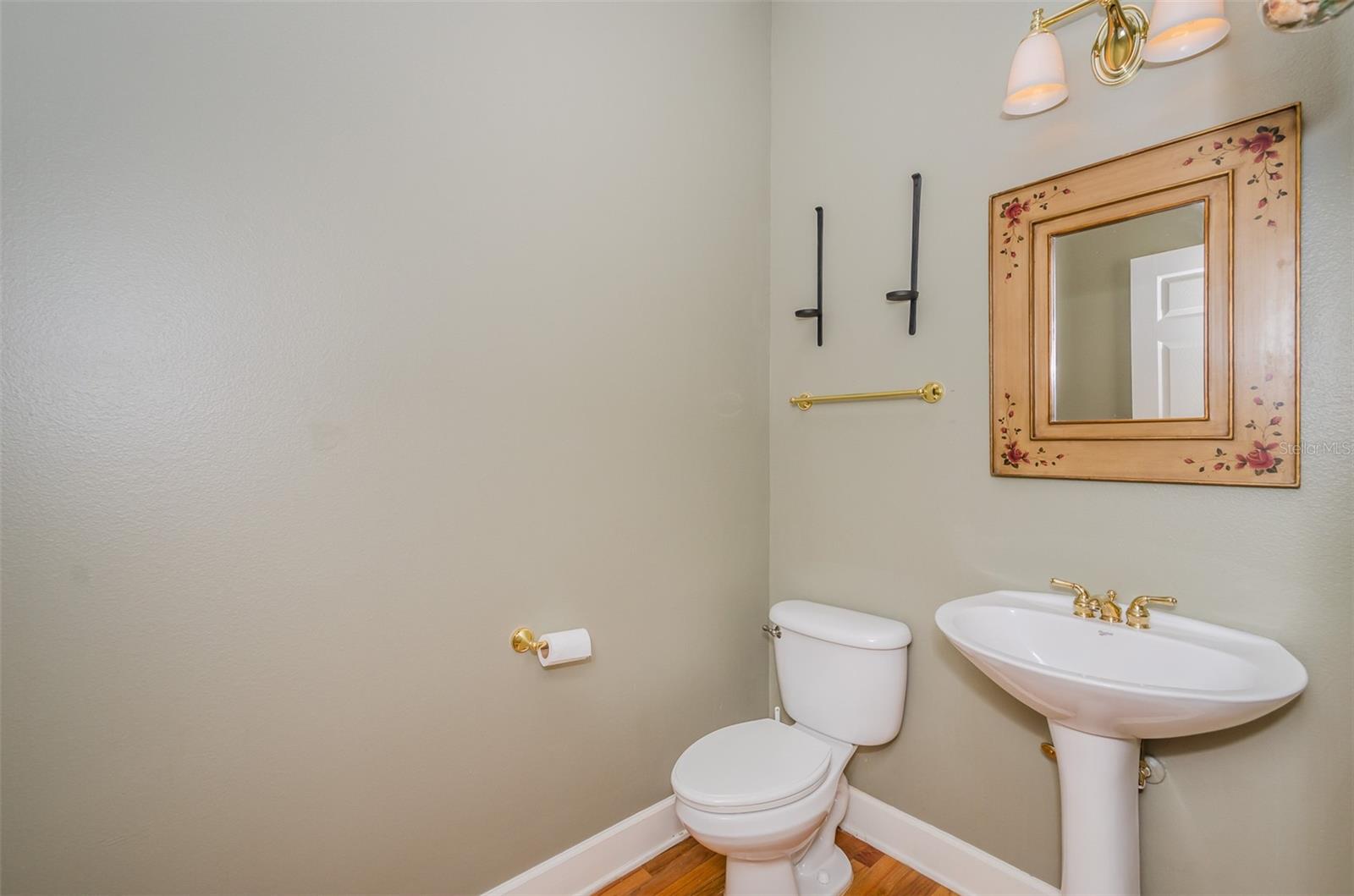 Image 11 of 34 For 3410 Bay Villa Avenue