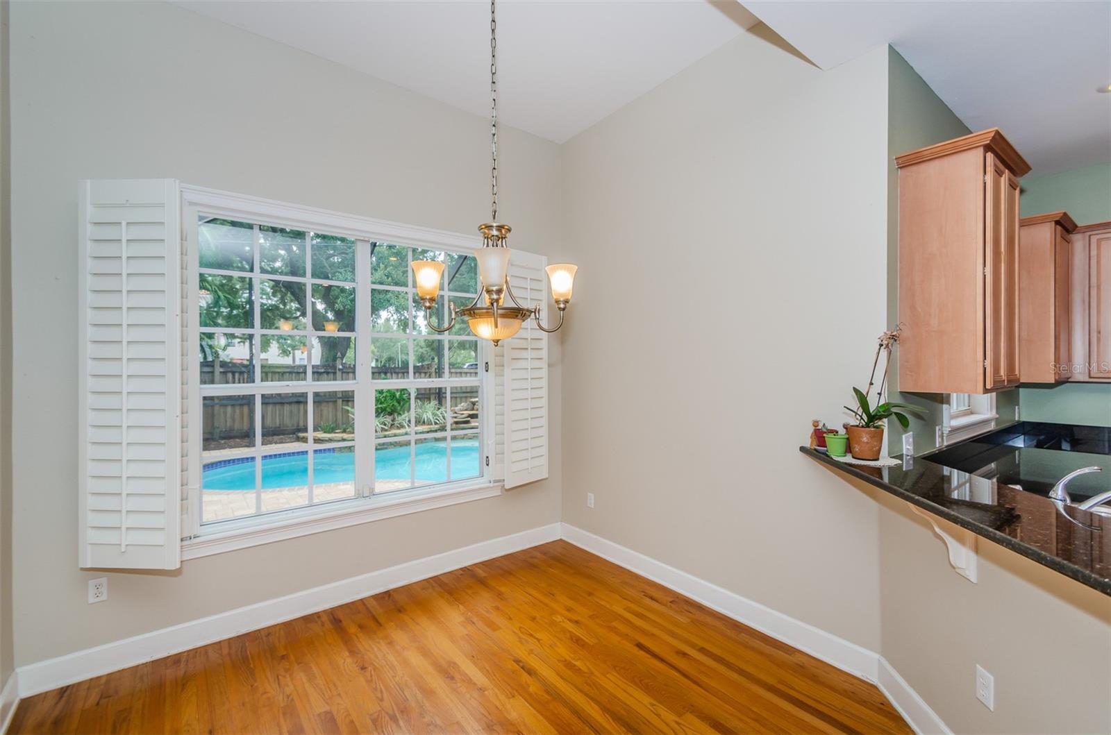 Image 12 of 34 For 3410 Bay Villa Avenue