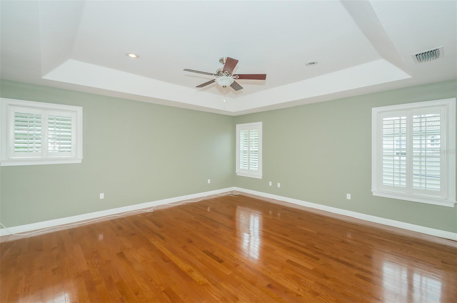 Image 23 of 34 For 3410 Bay Villa Avenue